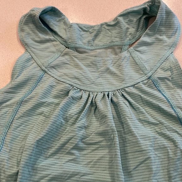 Lululemon loose tank top - Picture 2 of 8